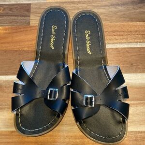 Official salt water sandal